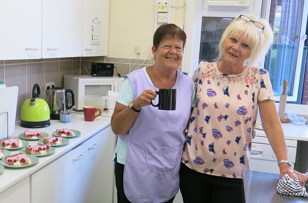 Shirley and Pauline enjoying a tea in the kitchen