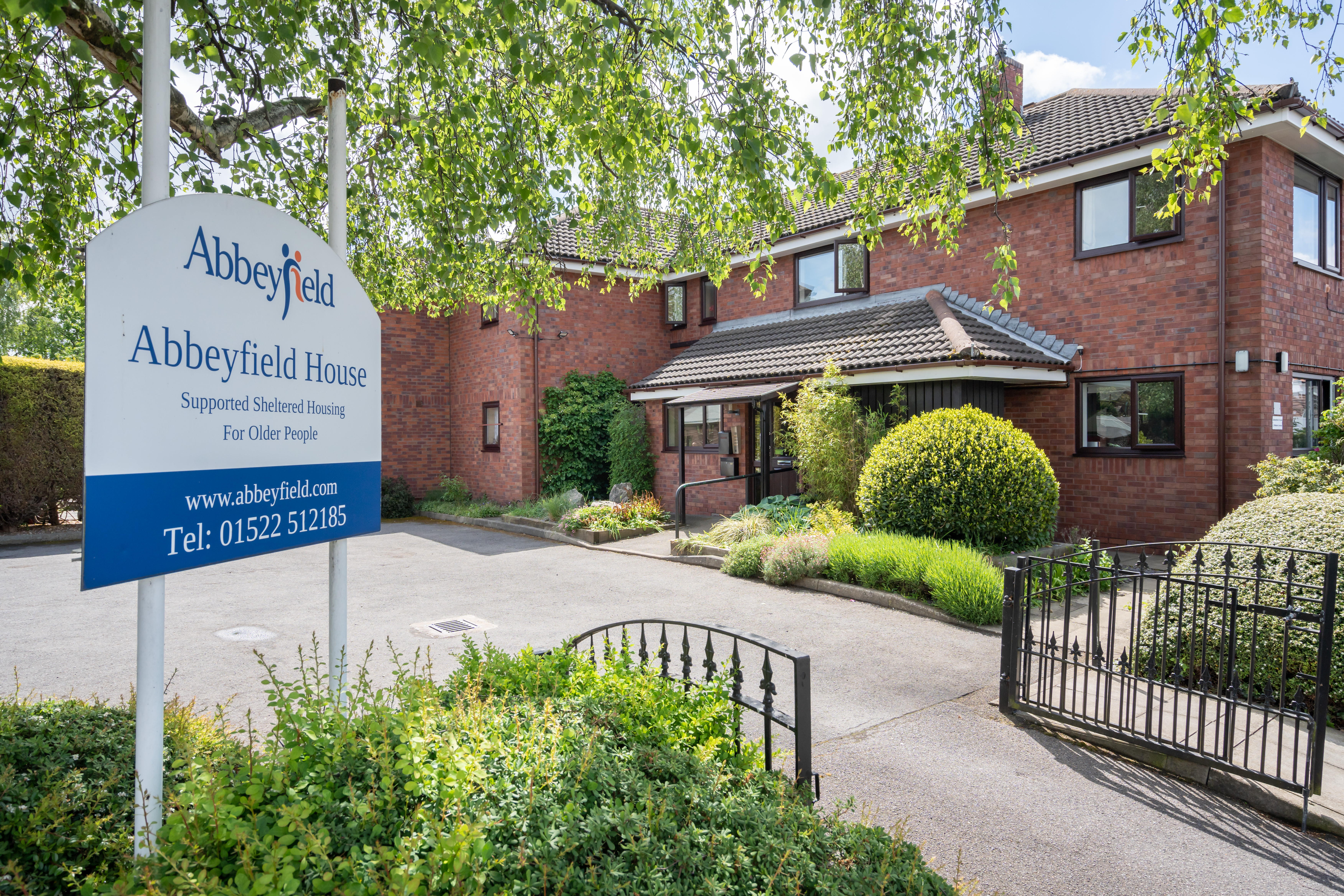 gated-entrance-at Abbeyfield House, Lincoln LN1 3HJ (1)