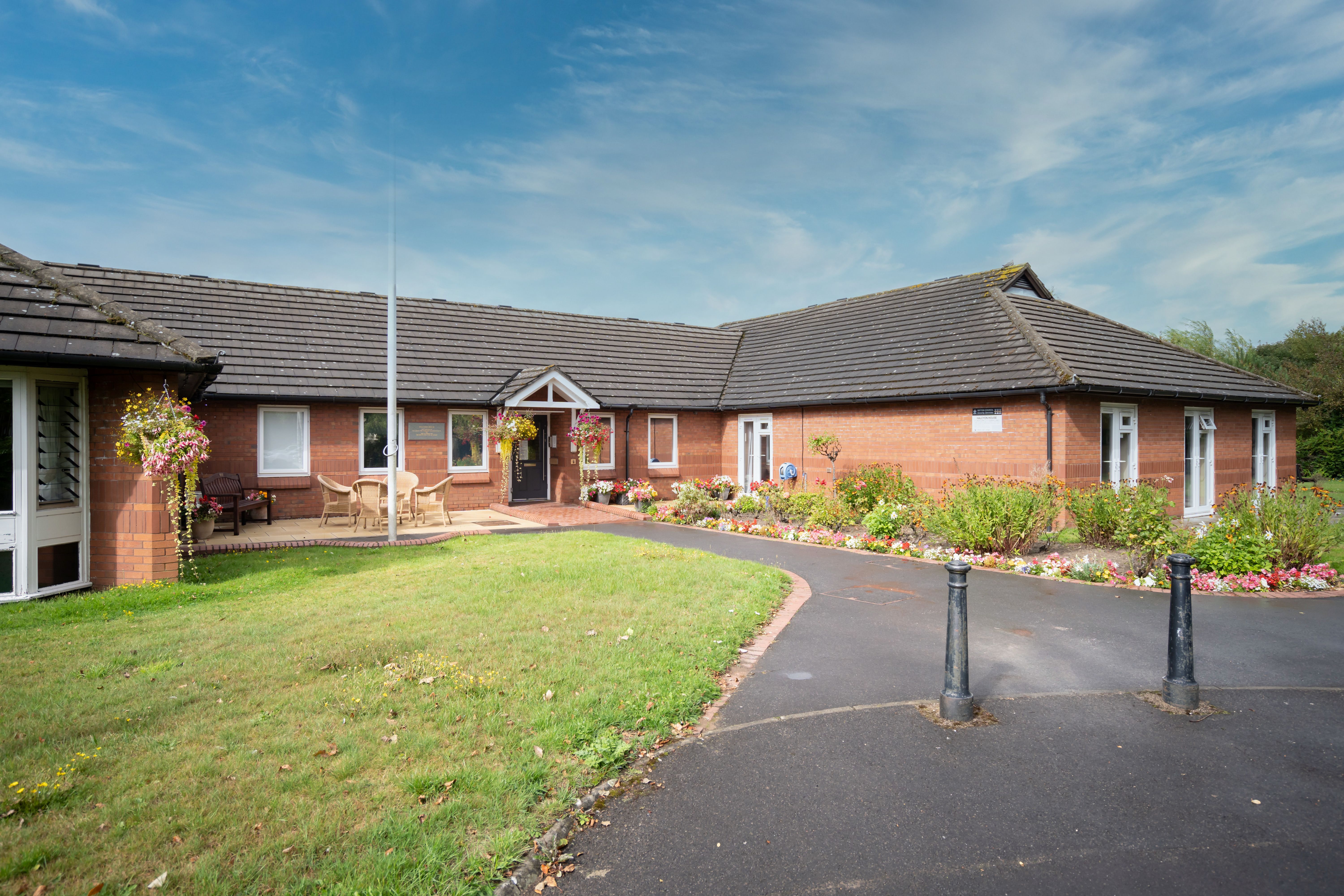 Welcome to Halcyon House in Formby