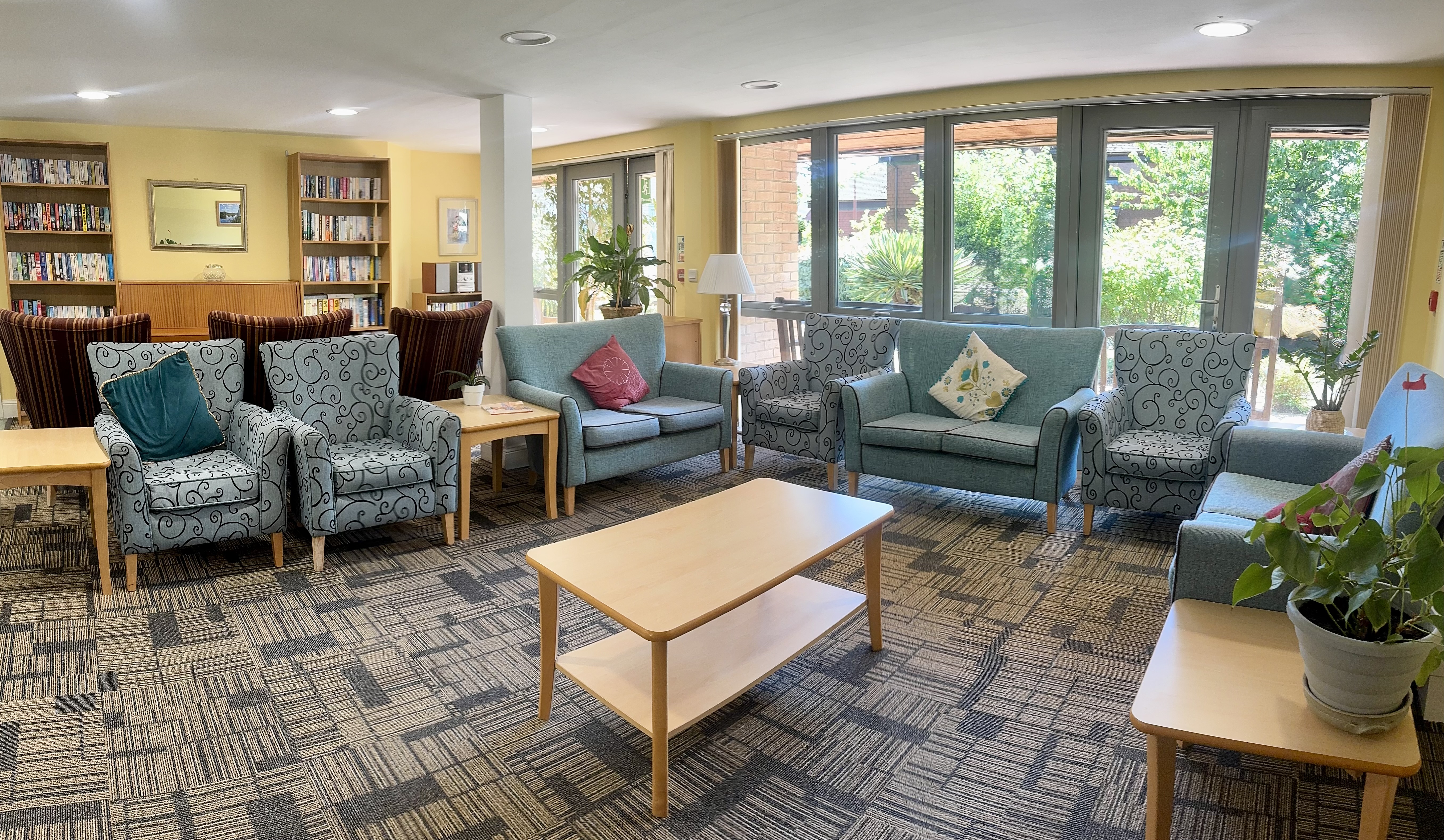 Abbeyfield Court, SO31 6BF Lounge 2