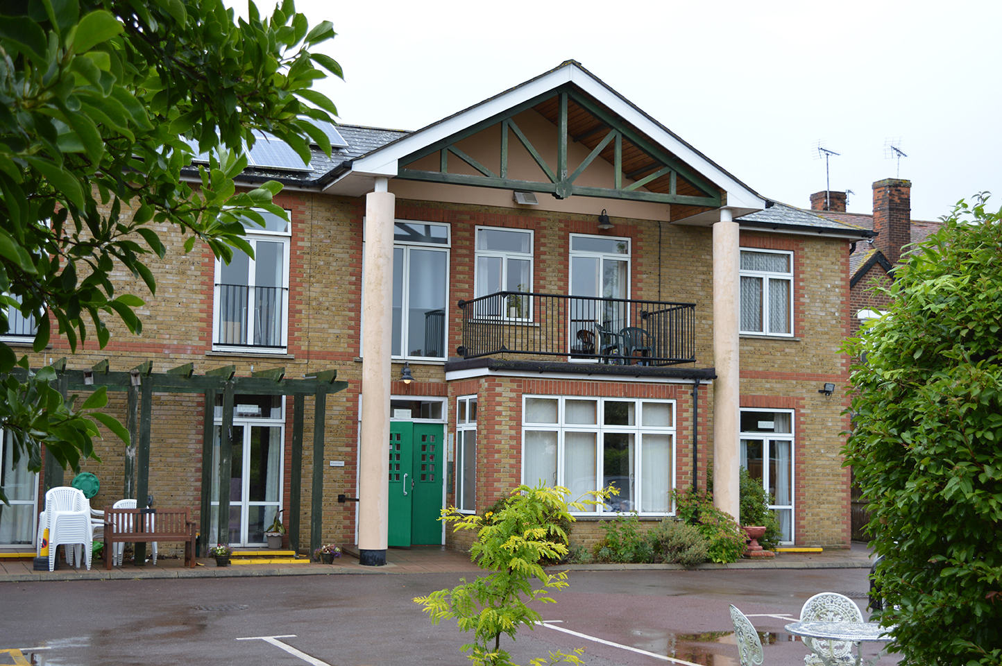 Carpark at the front of Wickham House, Braintree CM7 9GD