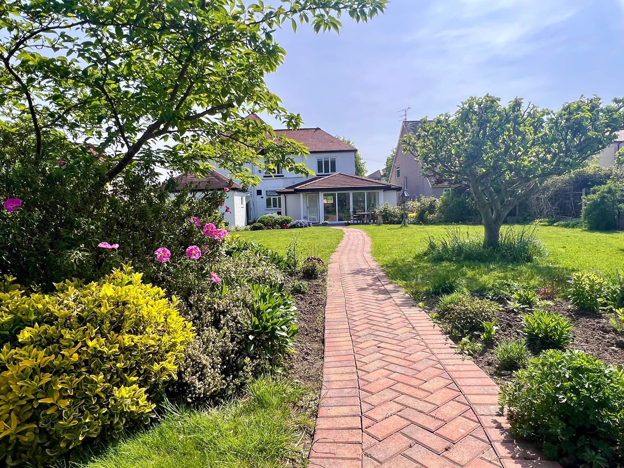 Colwyn Bay, Whitehall Road LL28 4HW, Garden Path