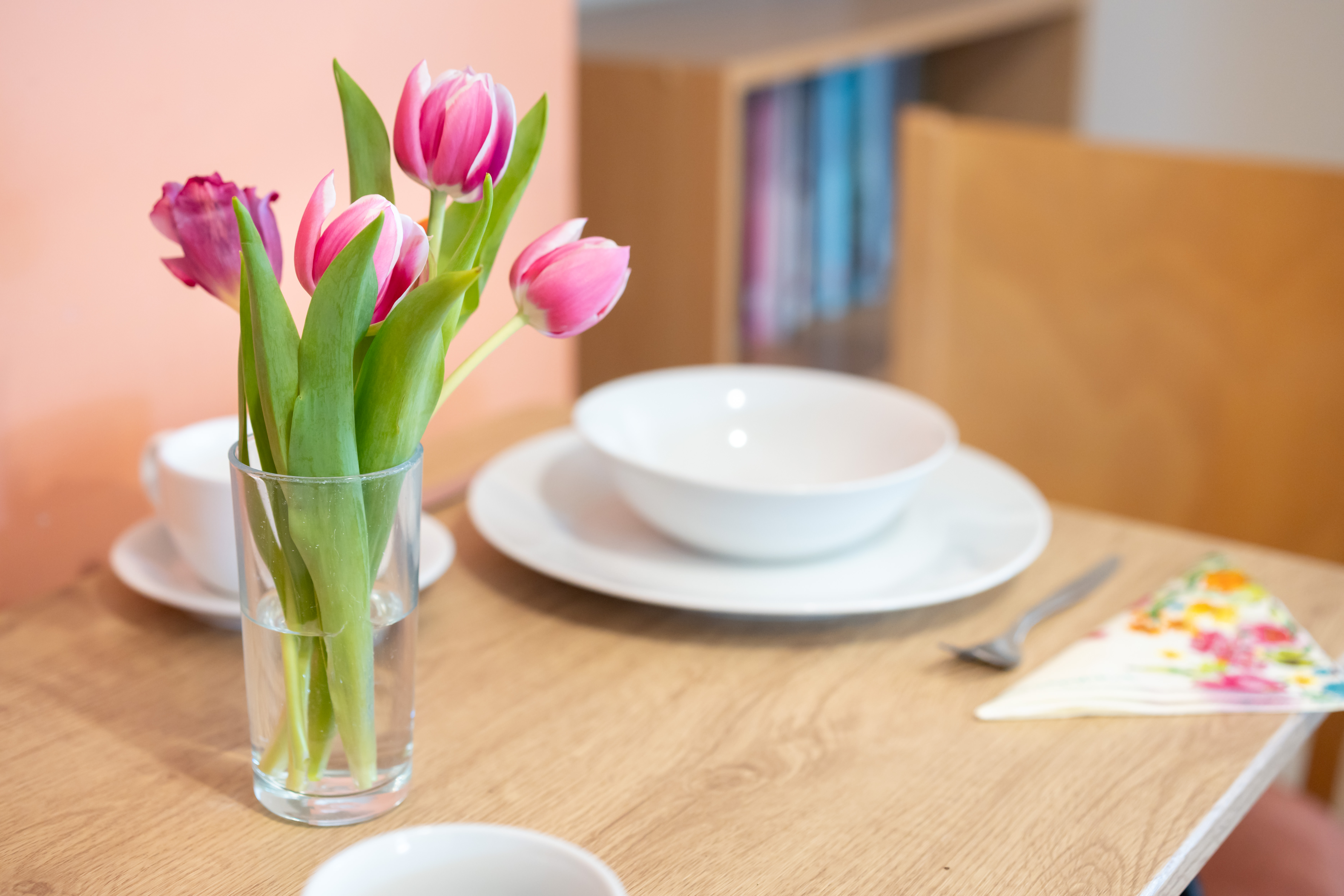 tulips-on-the-dining-table at Abbeyfield House, Lincoln LN1 3HJ (1)