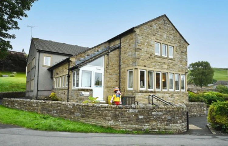 External Shot Pf Abbeyfield House Settle Bd24 9Rb