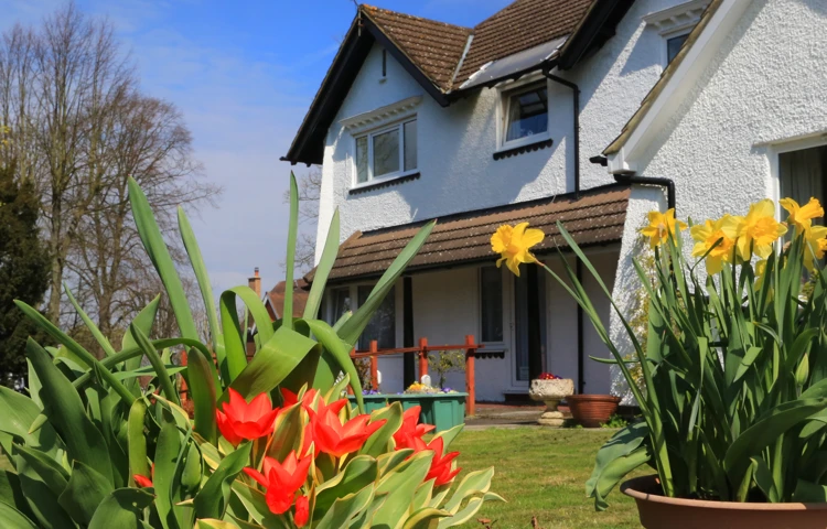 Front garden at Abbeyfield House, Sanderstead CR2 0AA