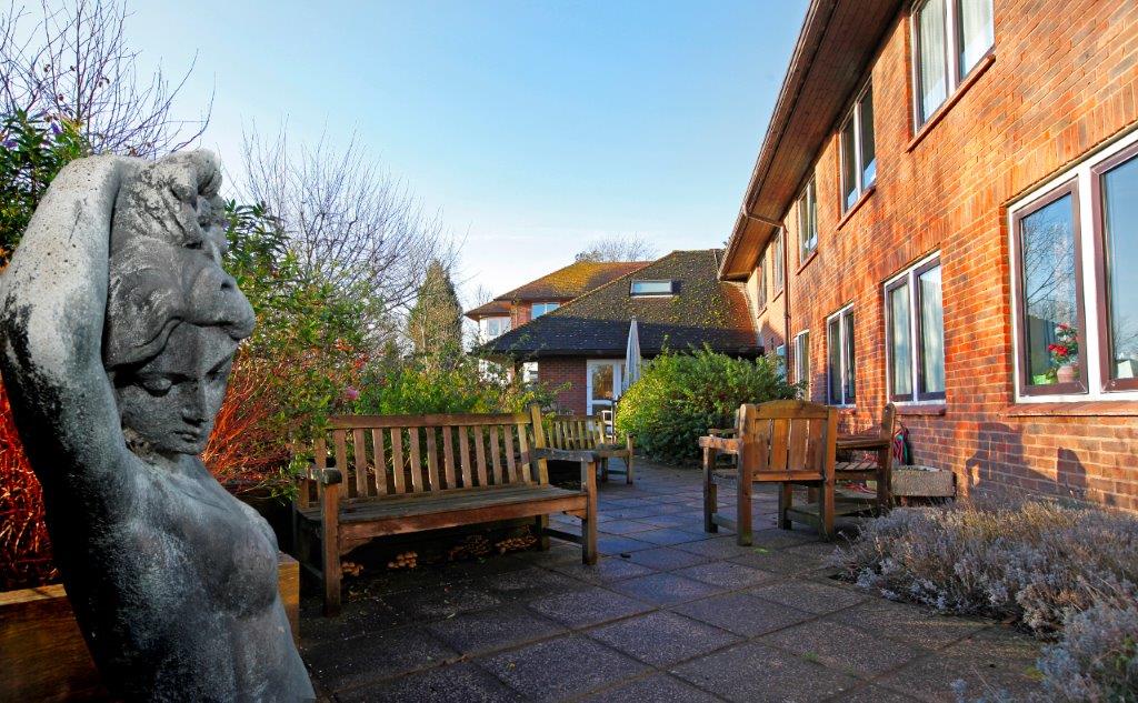 Patio garden at David Gresham House, Oxted RH8 0BA.jpg