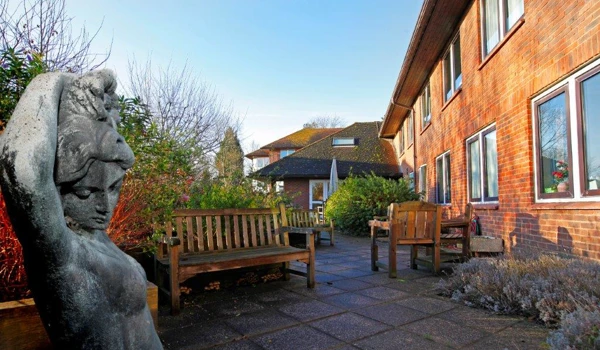 Patio garden at David Gresham House, Oxted RH8 0BA.jpg