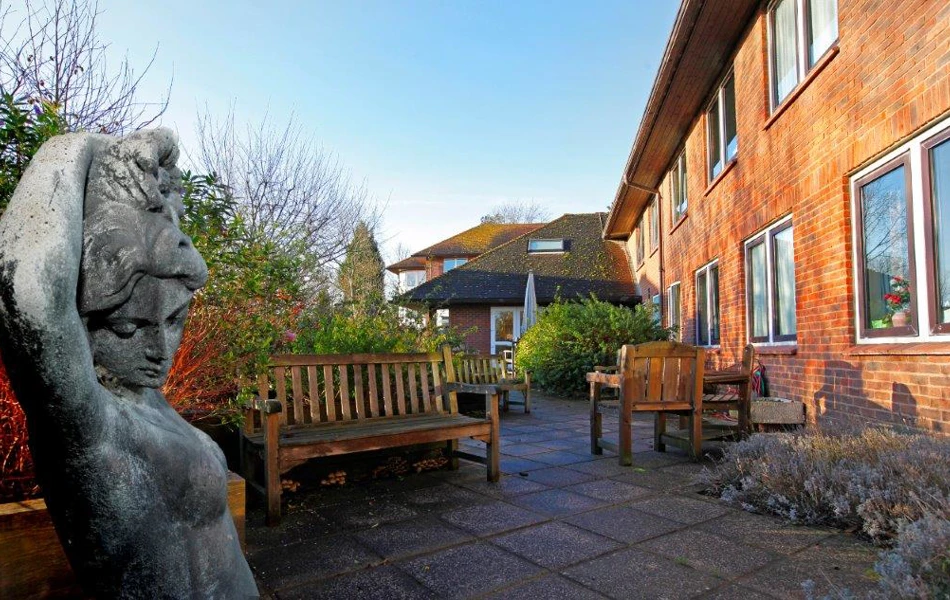 Patio garden at David Gresham House, Oxted RH8 0BA.jpg