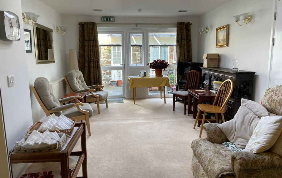 The bright welcoming entrance at Glen Tor