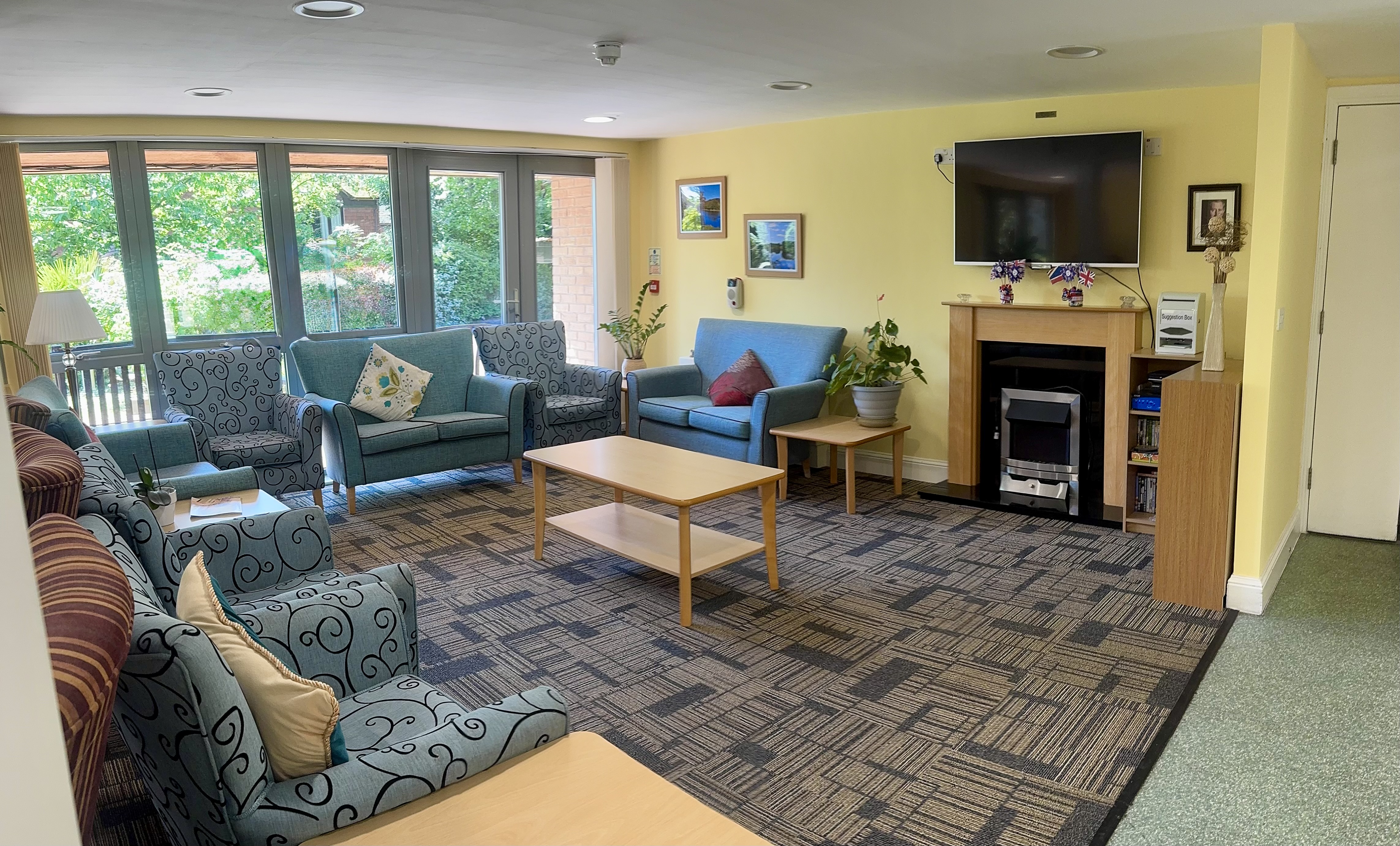 Abbeyfield Court, SO31 6BF Lounge 3