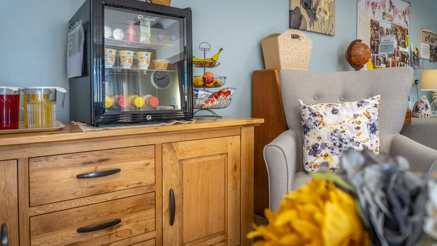 Drinks Cabinet 2