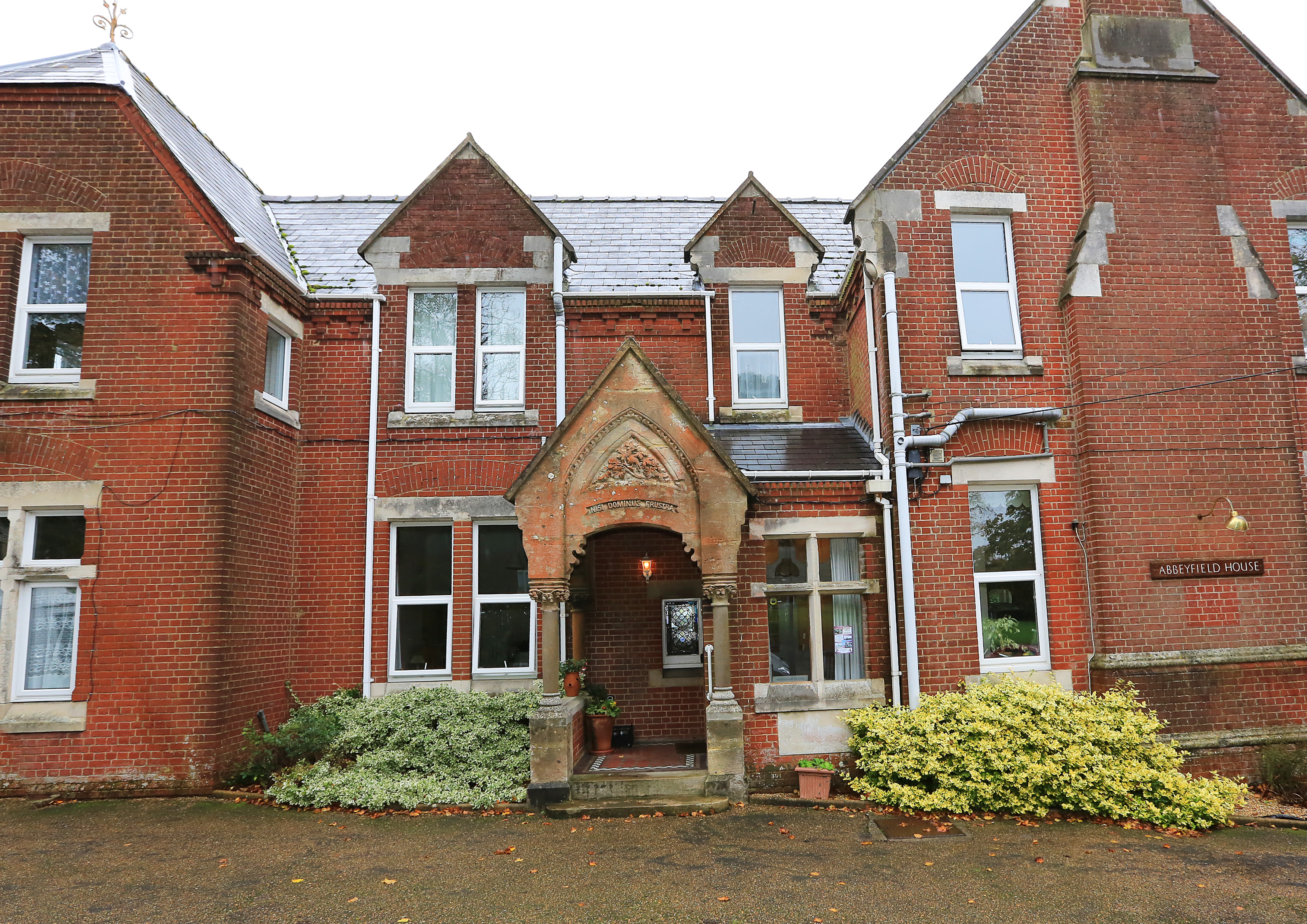 Front entrance at Abbeyfield House, Cowes PO31 8HA
