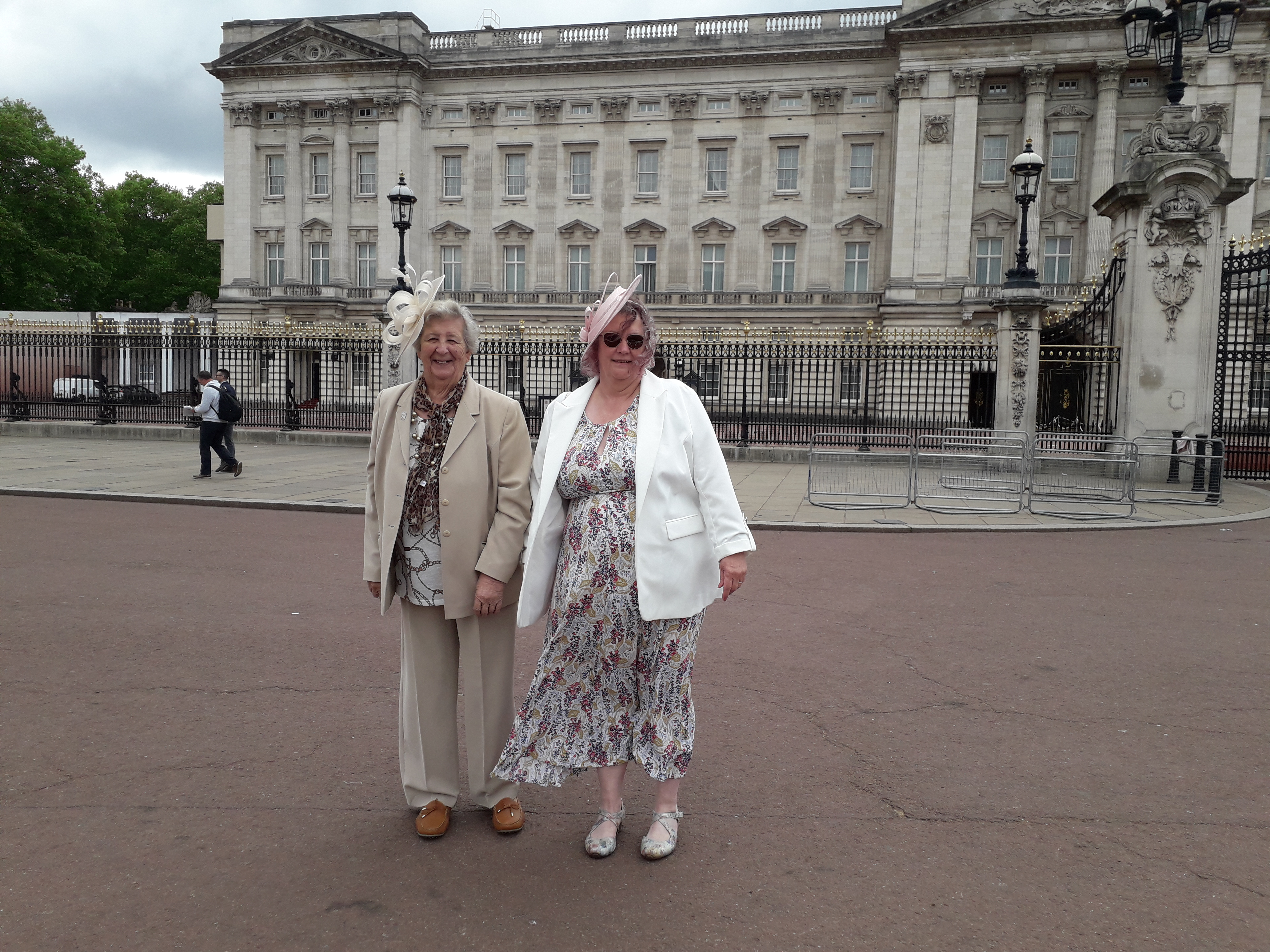 Buckingham Palace Carole Rodwell, Abbeyfield Yarmouth Society