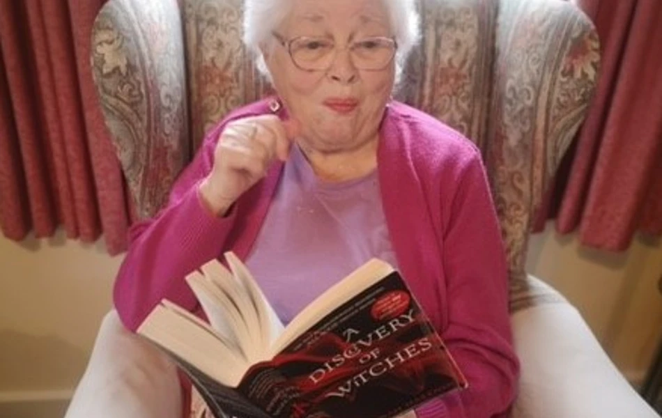 resident-reading-book at Abbeyfield House, Chipping Sodbury BS37 6LB