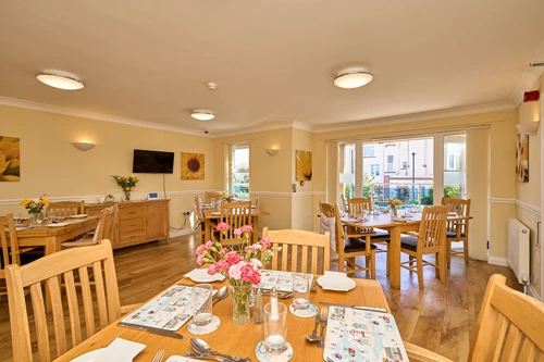 Dinning room Harwood Court, PO37 6AN