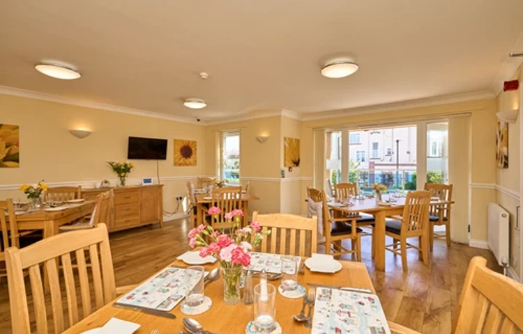 Dinning room Harwood Court, PO37 6AN