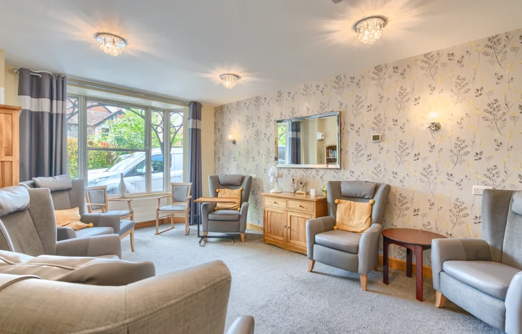 Cosy Communal Lounge Where Maitland House Residents Can Relax And Socialise on Maitland House, RG1 6NL