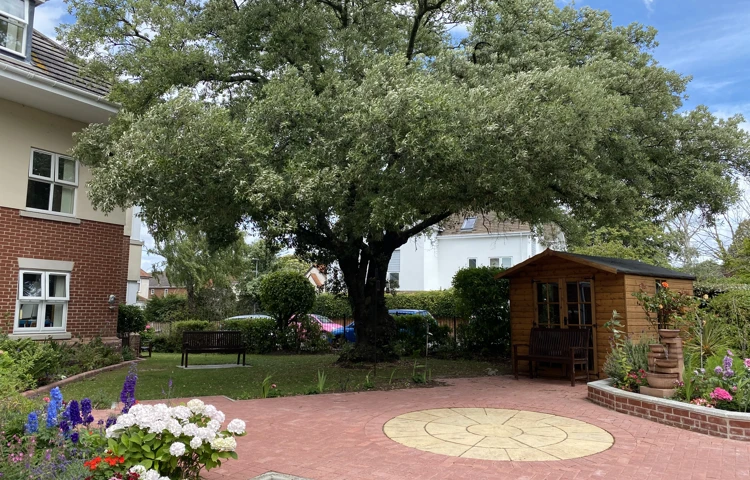 Pennant Garden Summer 20