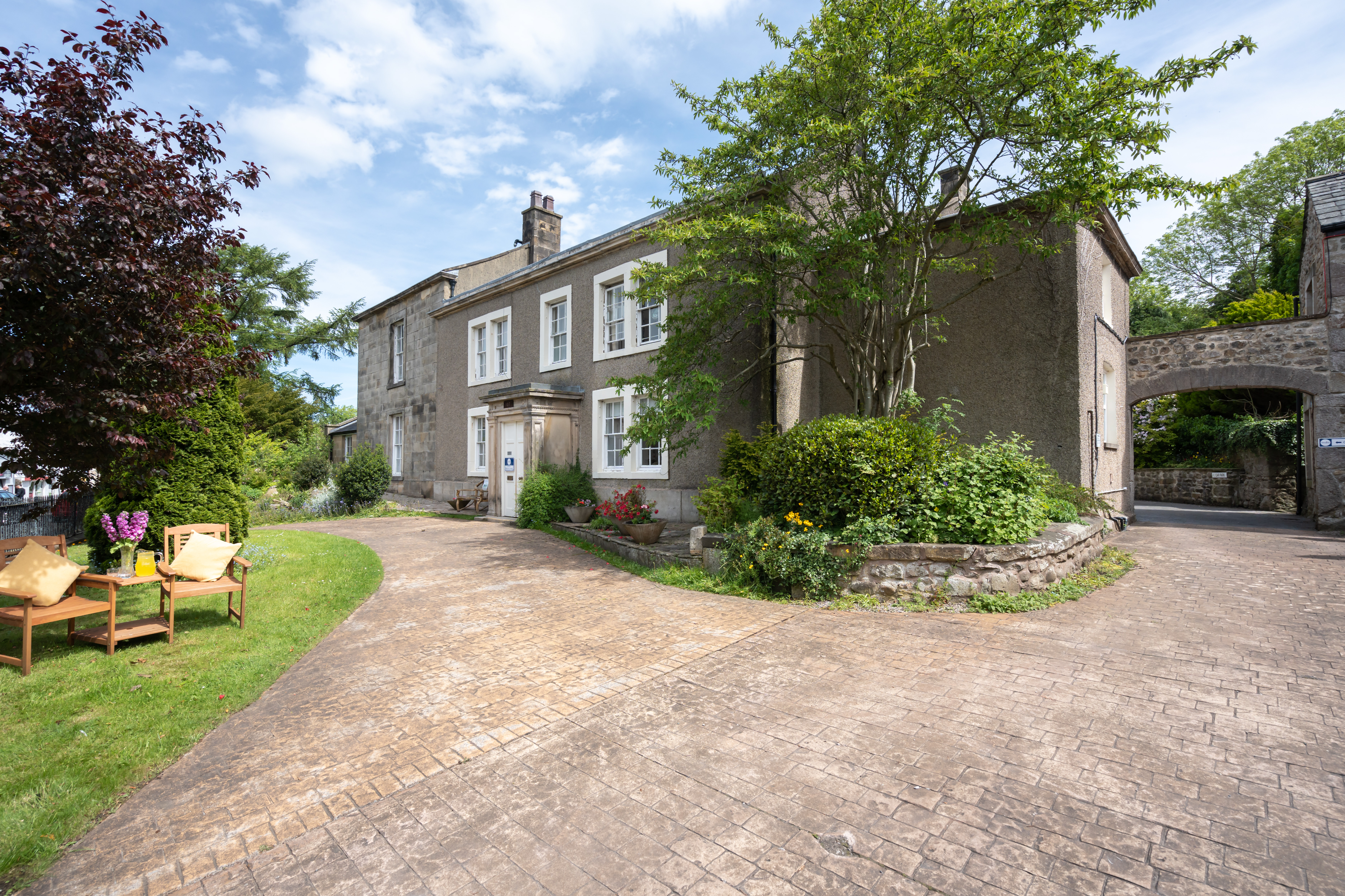 Entrance And Driveway At Bolton Lodge And Proctor House