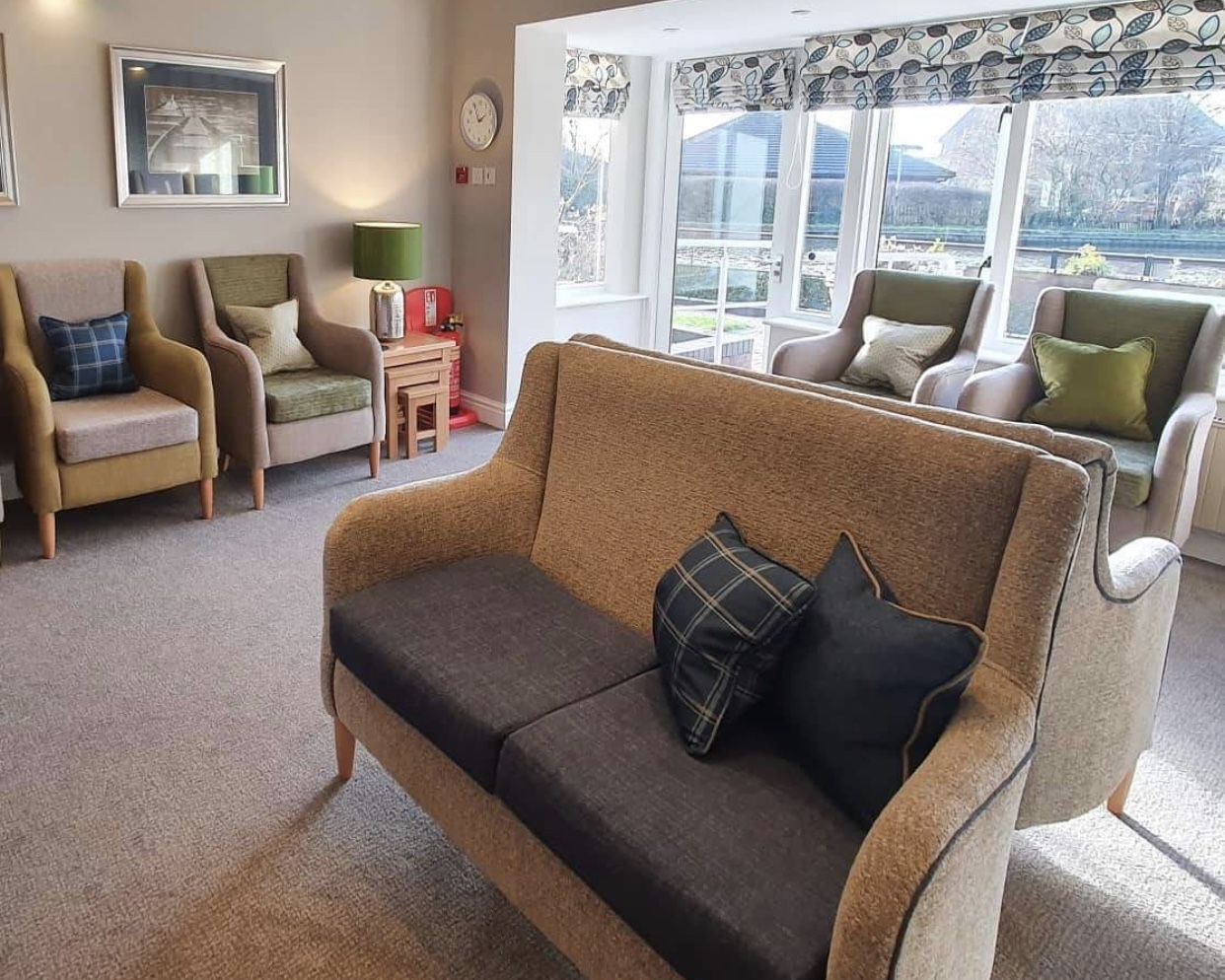 Seating in the lounge of Abbeyfield House, Garstang PR3 1PA.jpg