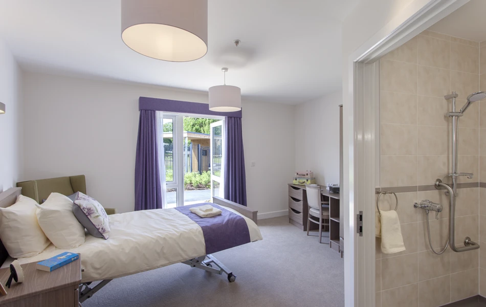 Winnersh bedroom with en-suite bathroom