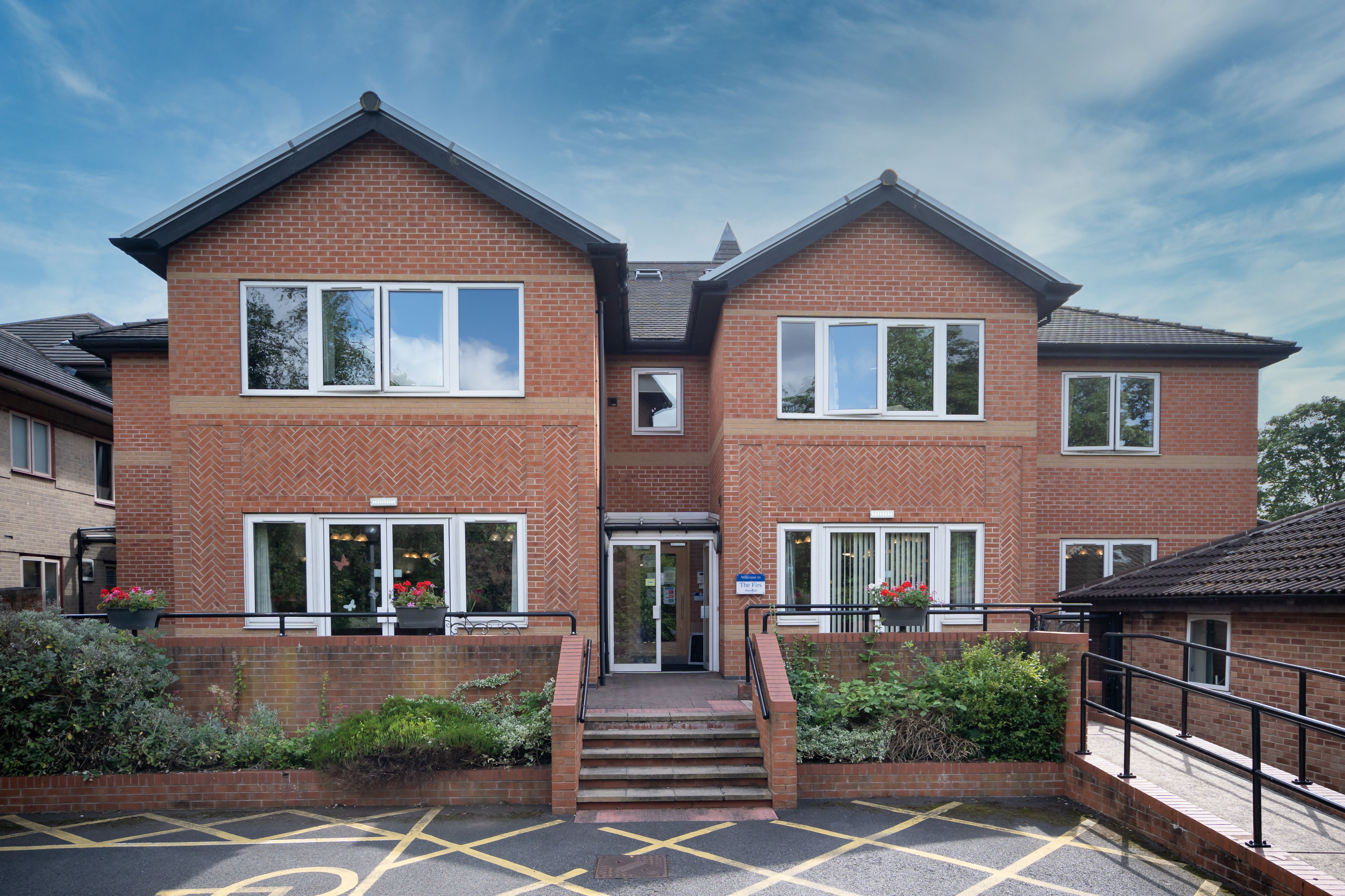 Sandwood Care Home in Nottingham provides a warm and welcoming home for residents. The home features a ramp leading to the entrance, ensuring good accessibility for residents and visitors.jpg