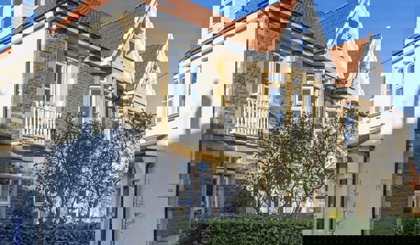 Welcome to Abbeyfield House, Keynsham