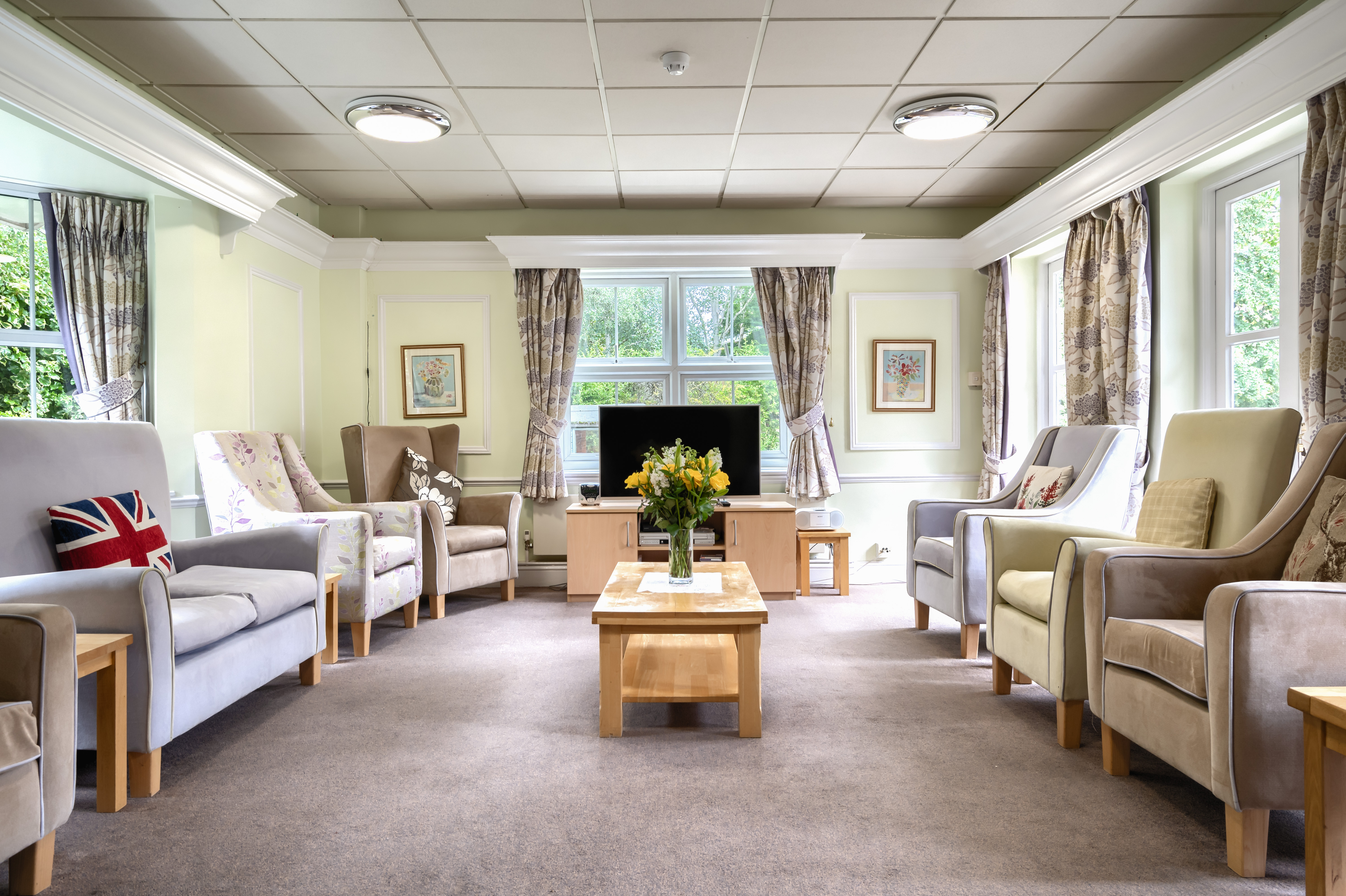 Communal Lounge with seating at Lee House Wimbledon