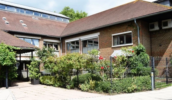 Welcome To Abbeyfield House In New Malden