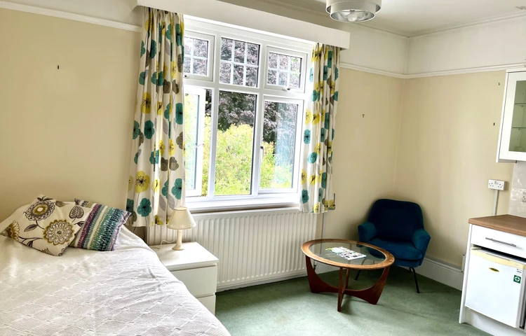 Single bedroom at Abbeyfield House, Reigate RH2 9DZ