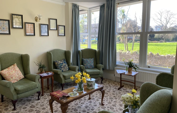 Sitting Room, Abbeyfield Park House,TQ4 6AX