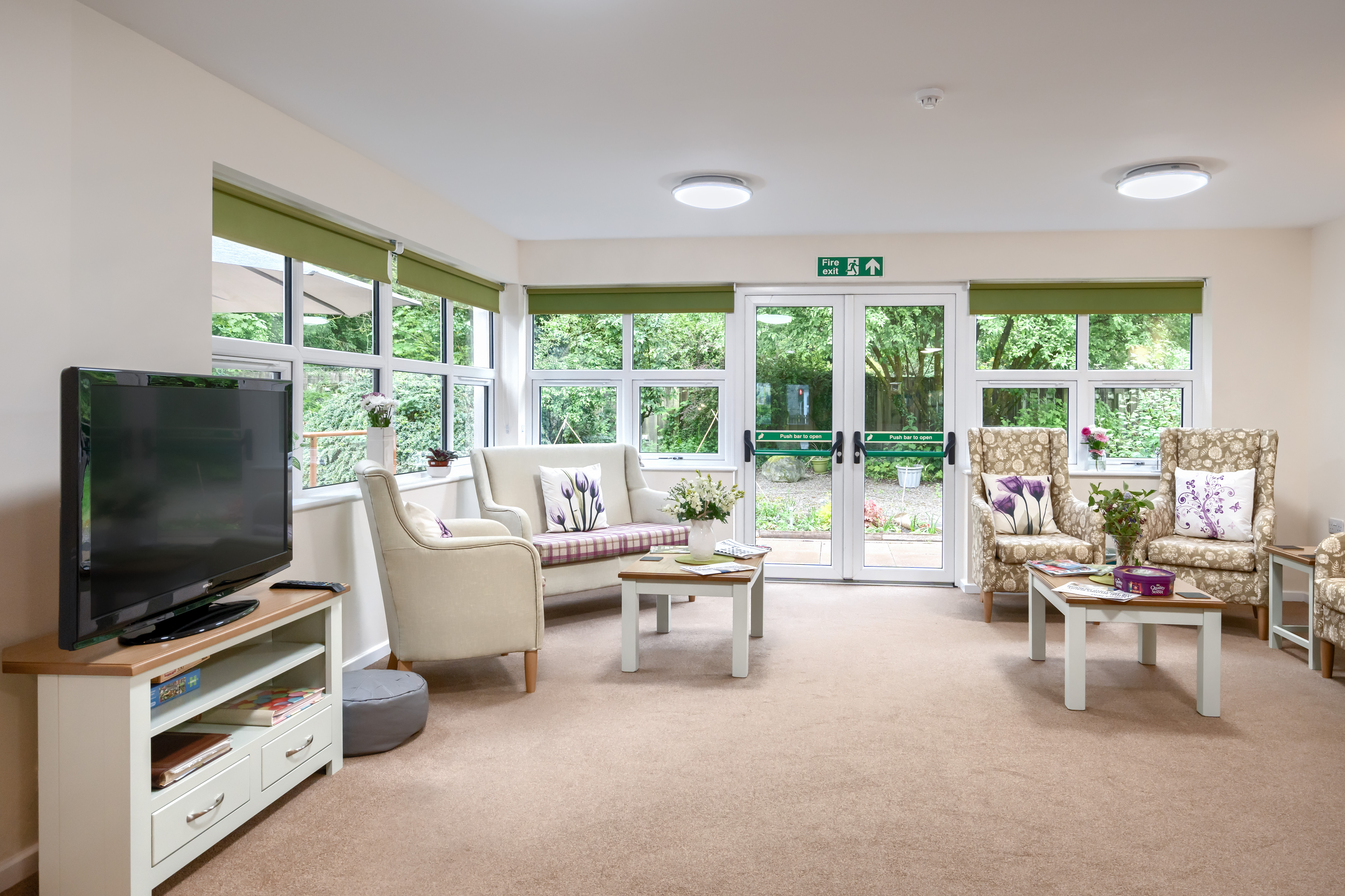 Lounge and TV room at Abbeyfield House, Cockermouth CA13 9RH (1)