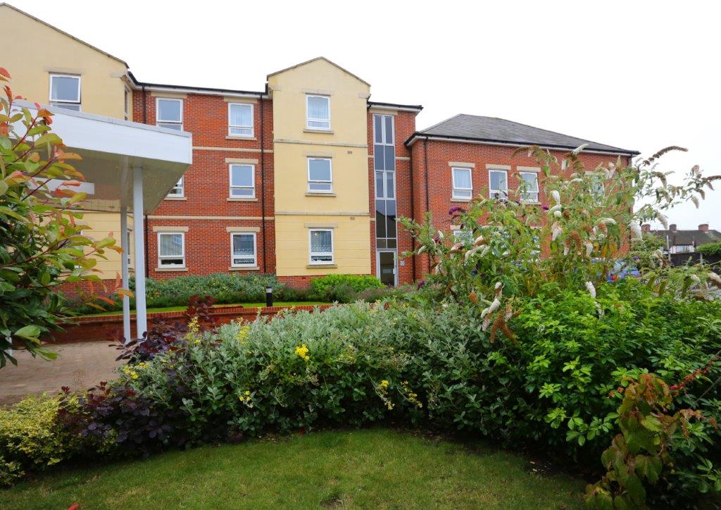 The entrance to Great Bradfords House, Braintree CM7 9GD