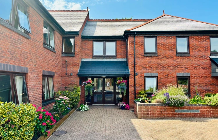 Abbeyfield House Dulverton Front 2