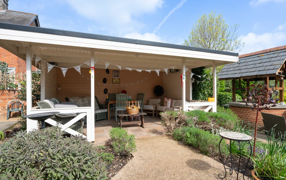 Bright And Sunny Garden For Residents To Enjoy At Maitland House on Maitland House, RG1 6NL