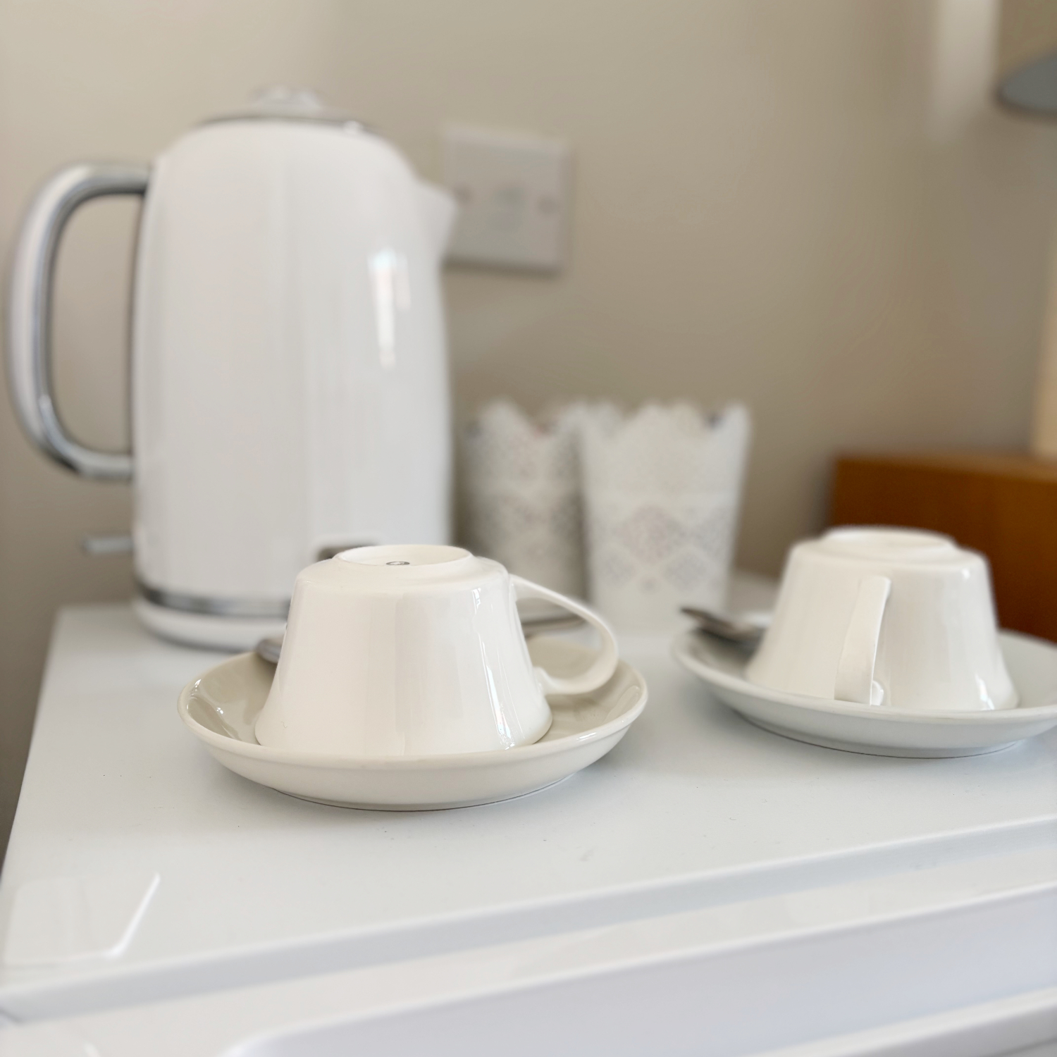 Tea making facilities in guest suite at Girton Green