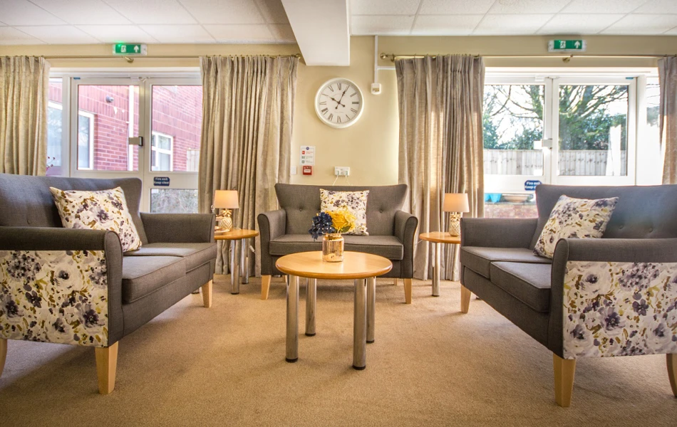 Comfortable sofas in the lounge at Tamar House, Plymouth PL6 5XN