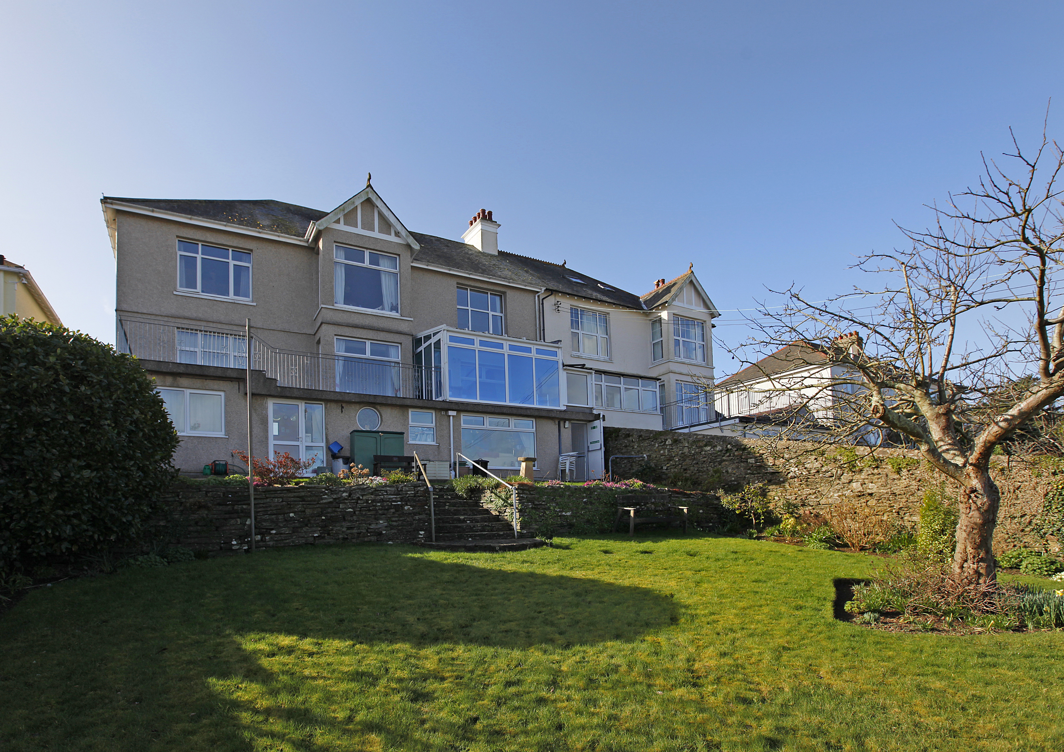 Welcome to Cresta House in Saltash, Cornwall