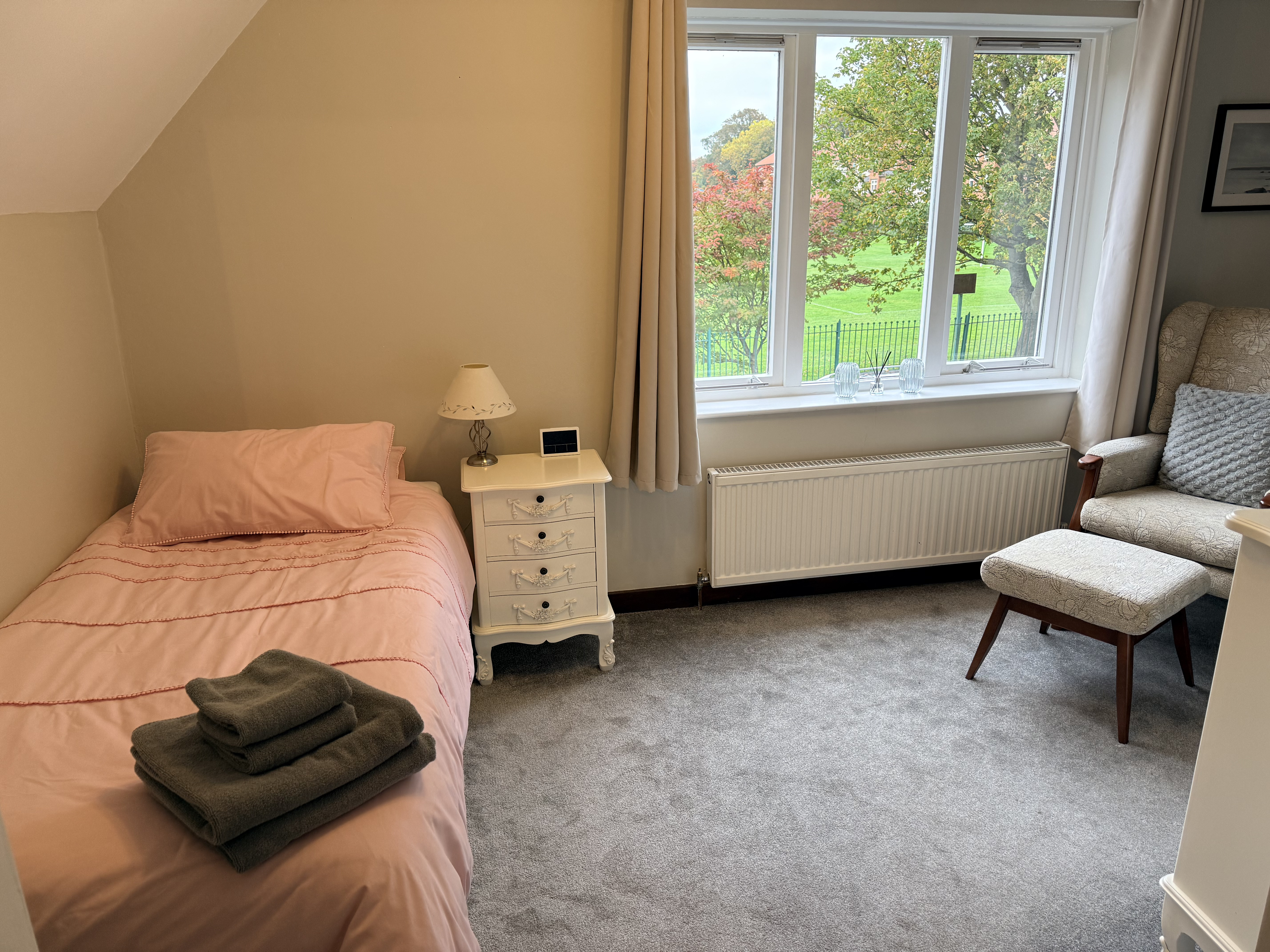 Earl Keelan Guest Bedroom