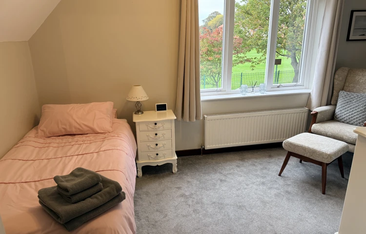 Earl Keelan Guest Bedroom