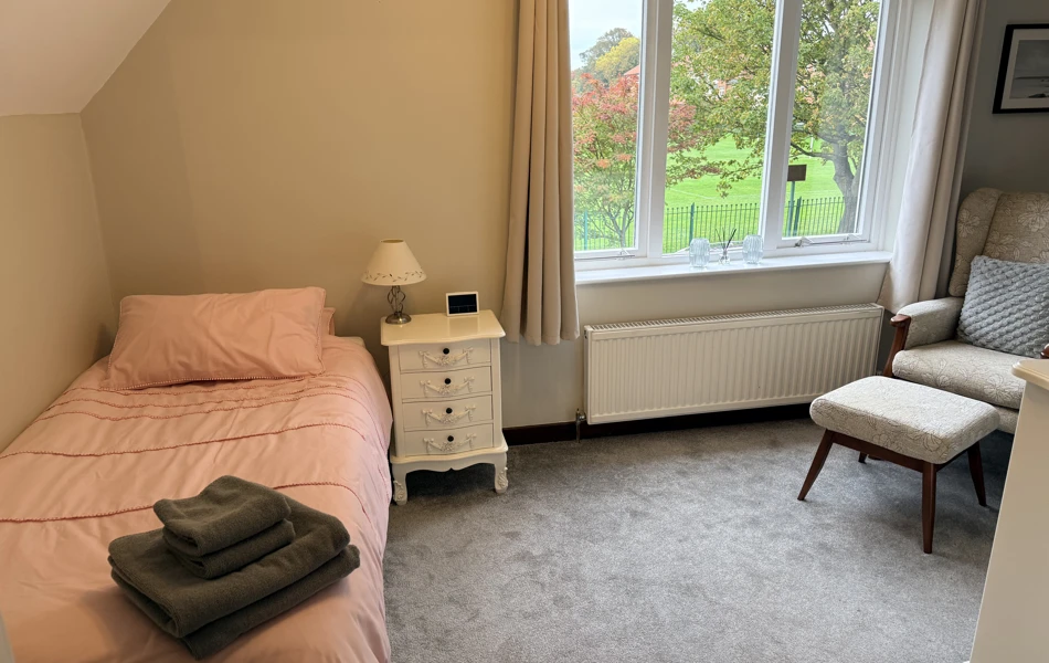 Earl Keelan Guest Bedroom