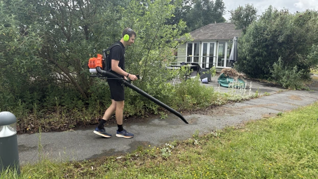 Leafblower