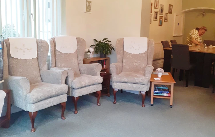 Communal Lounge And Dining Area at Abbeyfield House, Havant PO9 2SS