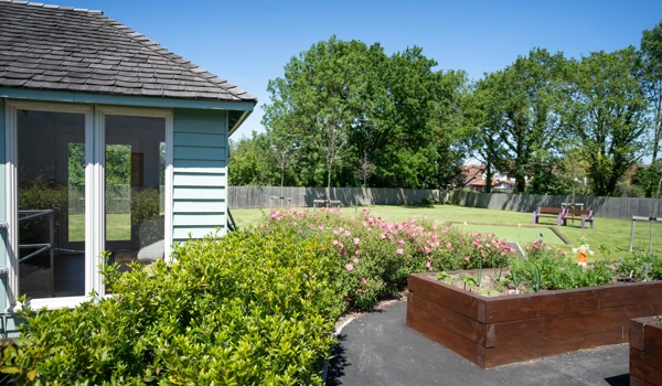 Abbeyfield Winnersh Summer House And Garden