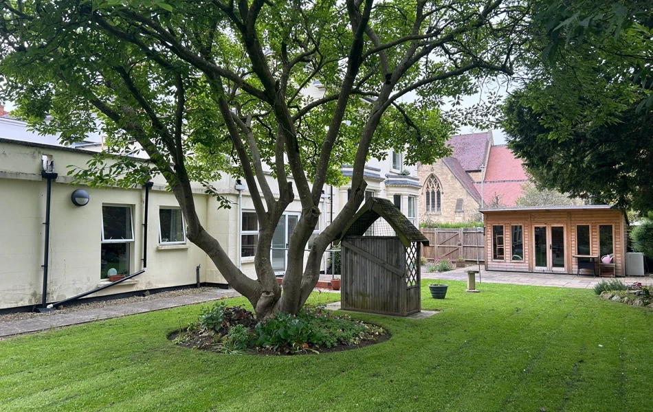 Heathercroft, GL53 7JF - Rear garden