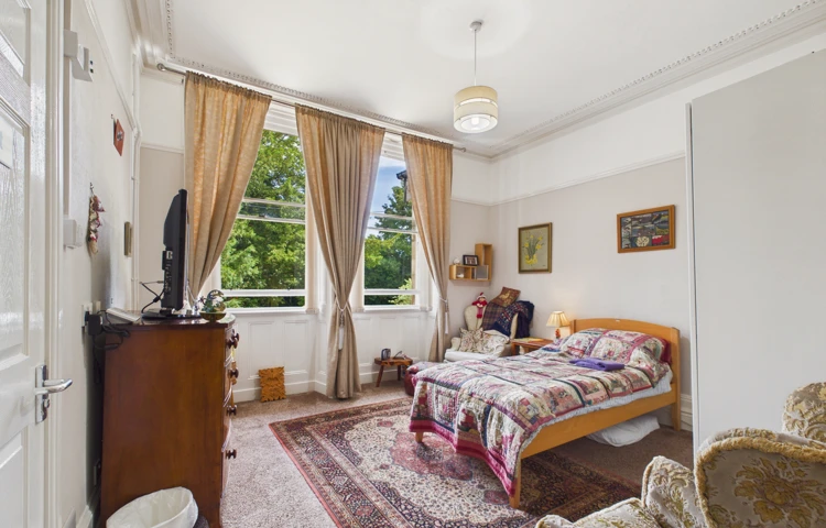 Second Bedroom (3)