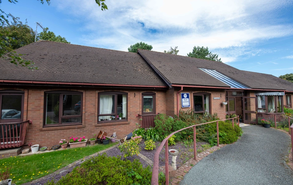 Llanfairfechan External