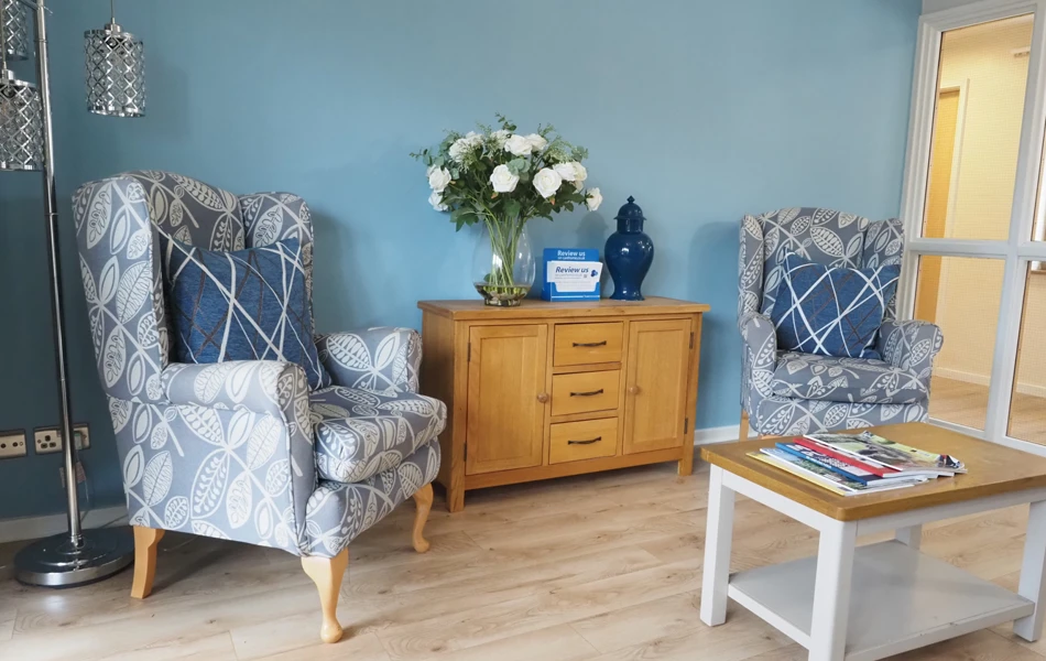 Blue armchairs sitting area, Friars Mead WD4 8DR