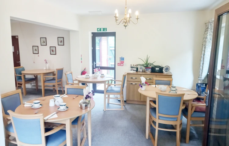 Communal Dining Area At Annett House, Berkhamsted HP4 2RH