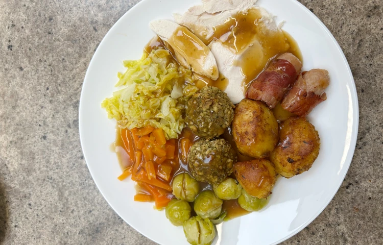 Delicious Roast Dinner Served At Abbeyfield West Wight